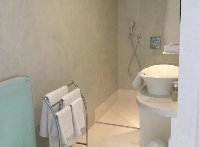 With A Vue Νίκαια